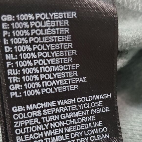 The North Face Gray & Black Pinstriped Shorts - Picture 4 of 5